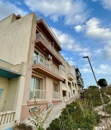 Apartment Peaceful 2 Bed, 2 Bath Flat & Breathtaking Views *