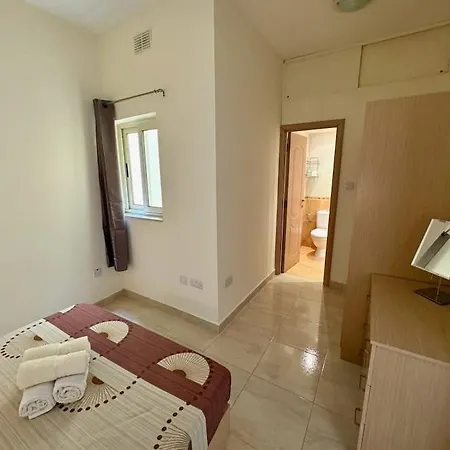 Peaceful 2 Bed, 2 Bath Flat & Breathtaking Views Daire Mellieħa