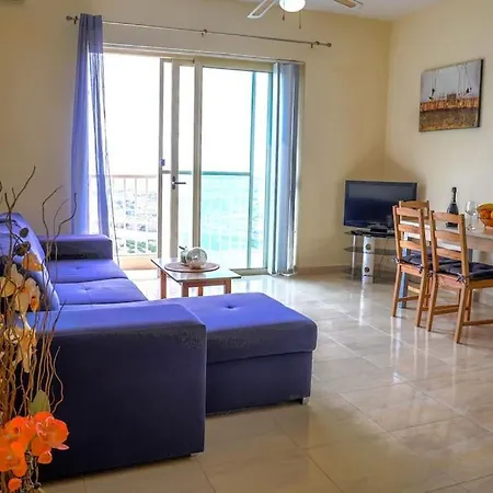 Daire Peaceful 2 Bed, 2 Bath Flat & Breathtaking Views Mellieħa