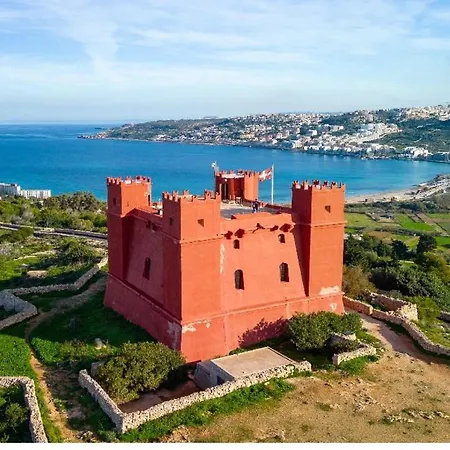 Peaceful 2 Bed, 2 Bath Flat & Breathtaking Views