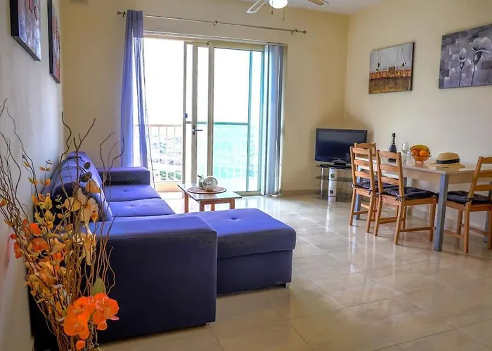 公寓 Peaceful 2 Bed, 2 Bath Flat & Breathtaking Views 梅利哈